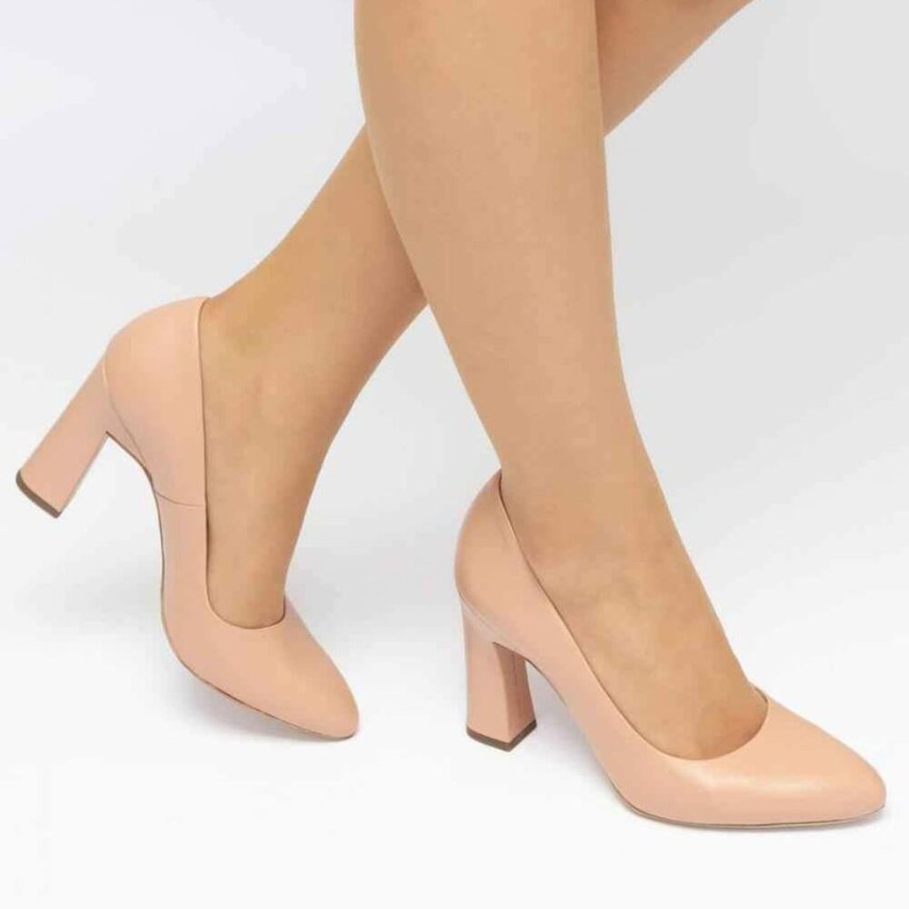 Heels Leather Shoes sz 8 New